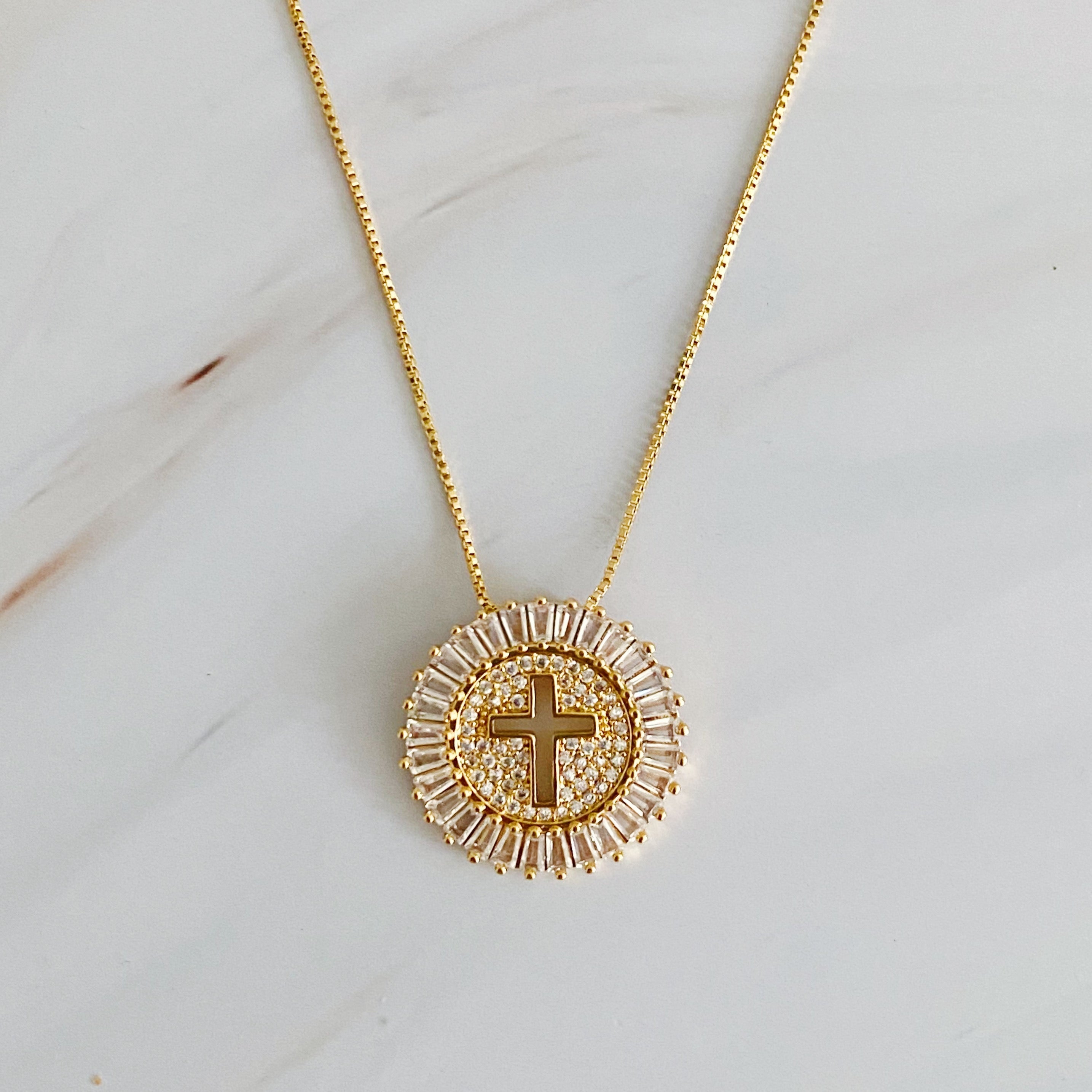 Shine Circle Cross Necklace-5