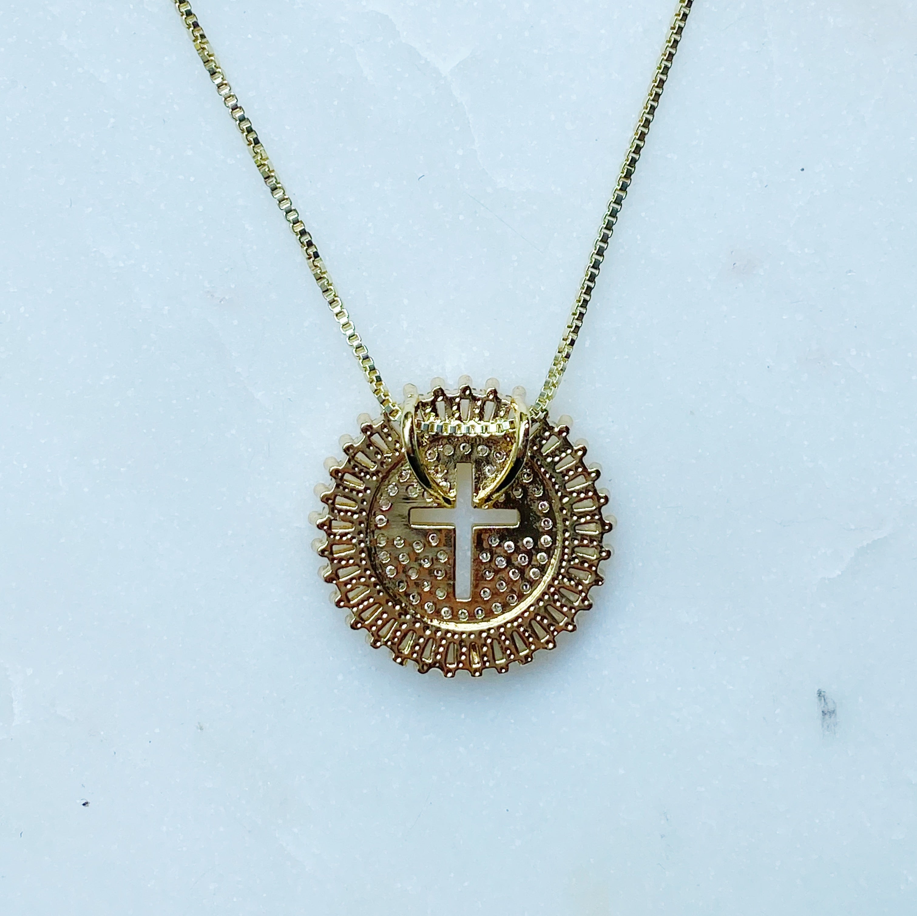 Shine Circle Cross Necklace-4